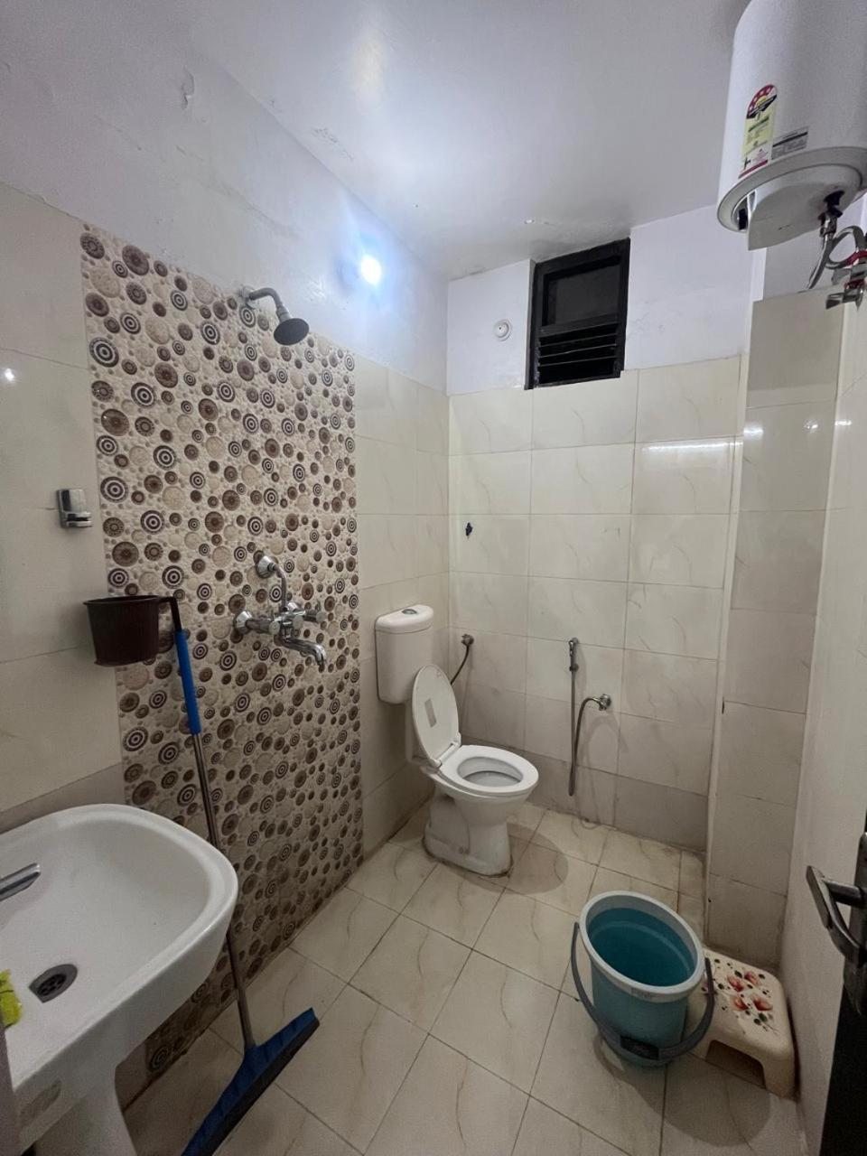 Kashi Anadam Bnb Варанаси Экстерьер фото